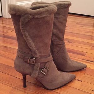 New stiletto furry-topped boots